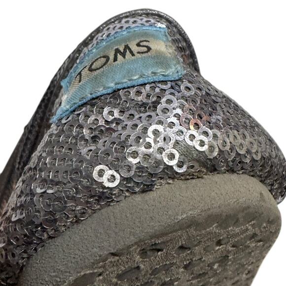 TOMS Silver Sequin Slip On Shoe SZ 11 - Picture 8 of 13